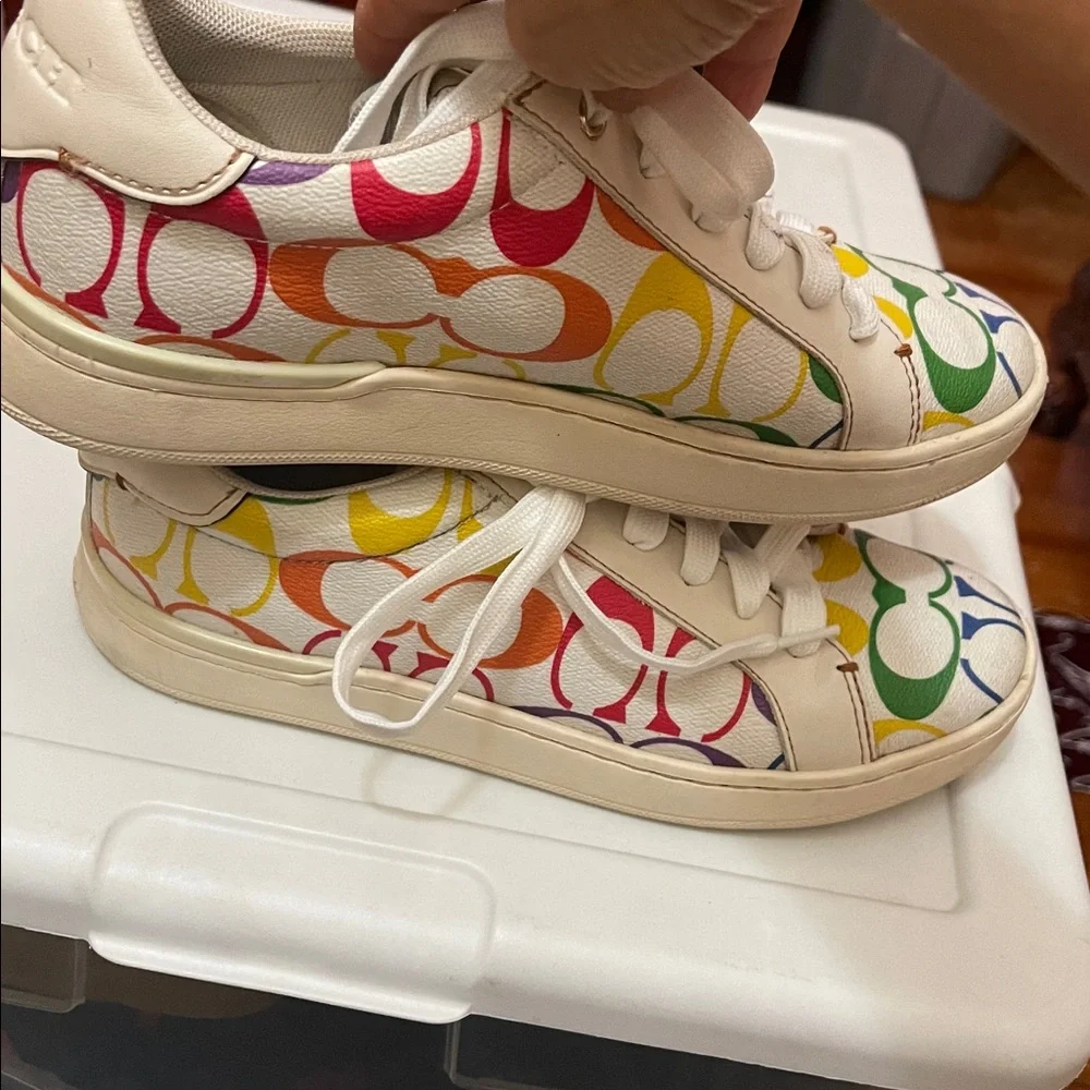 Coach Clip Low Top Sneaker In Rainbow Signature Canvas 6.5